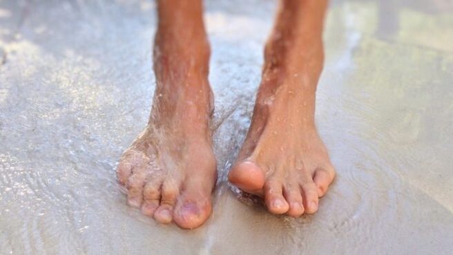 walk barefoot as a way to get mushrooms
