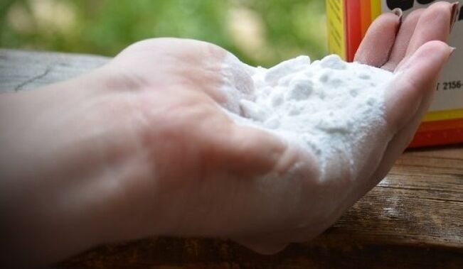 soda to treat foot fungus